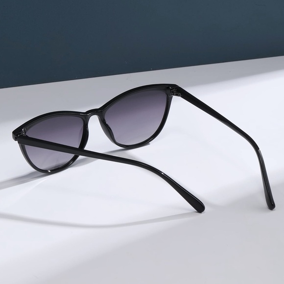 NEW Black Gradient Full Rimmed Cat Eye Style Sunglasses - Picture 3 of 4